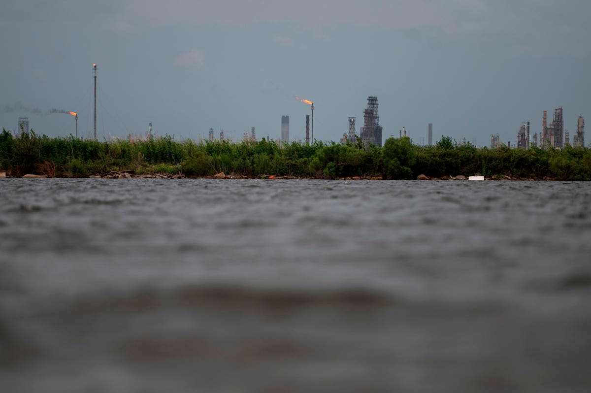 $1.231 Billion Recovery Pledged From 28 Oil Companies $1.231 Billion Recovery Pledged From 28 Oil Companies