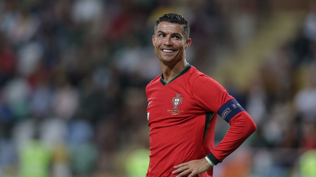 2026 Dünya Kupası: Hasselbaink, Ronaldo'nun Emekli Olmasını Savunuyor 2026 Dünya Kupası: Hasselbaink, Ronaldo'nun Emekli Olmasını Savunuyor