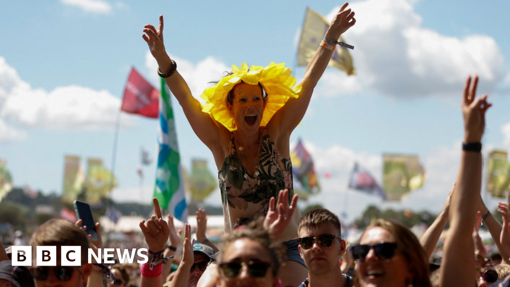 30-Minute Frenzy: Glastonbury Tickets Vanish In Official Resale 30-Minute Frenzy: Glastonbury Tickets Vanish In Official Resale