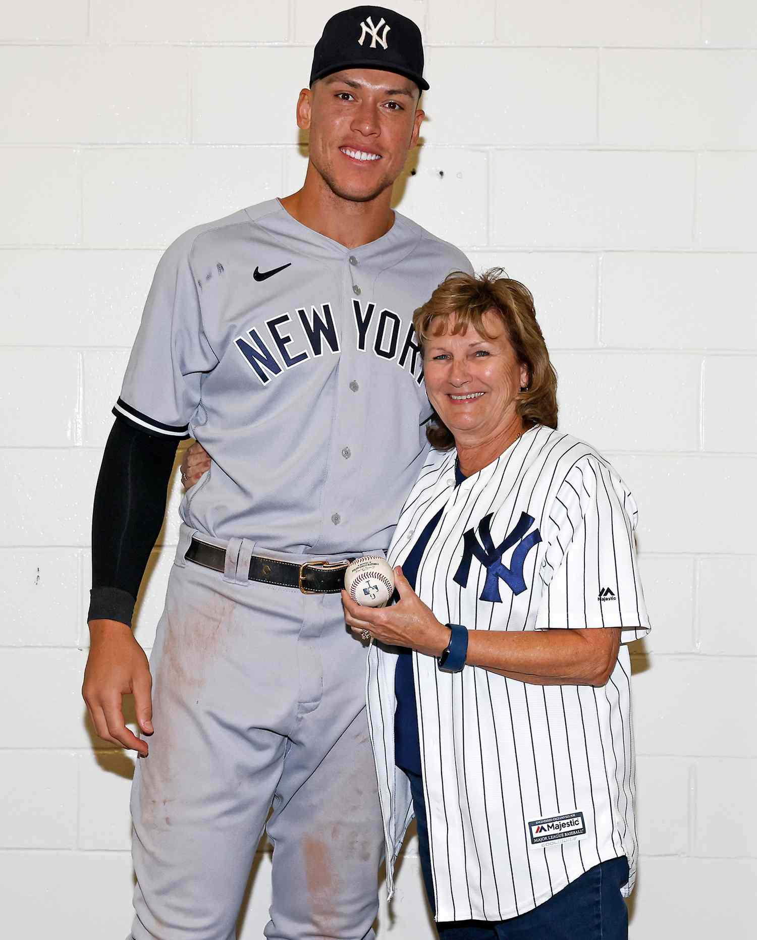 Aaron Judge's 2025 On-Field Goal: A Push-Up Revelation? Aaron Judge's 2025 On-Field Goal: A Push-Up Revelation?