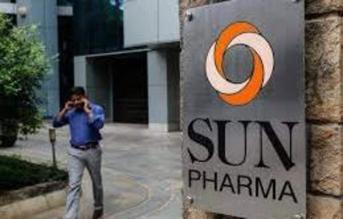 AbbVie's Upbeat Q[Quarter Number] Earnings:  New Drugs Fuel Sales Surge And Revised Guidance