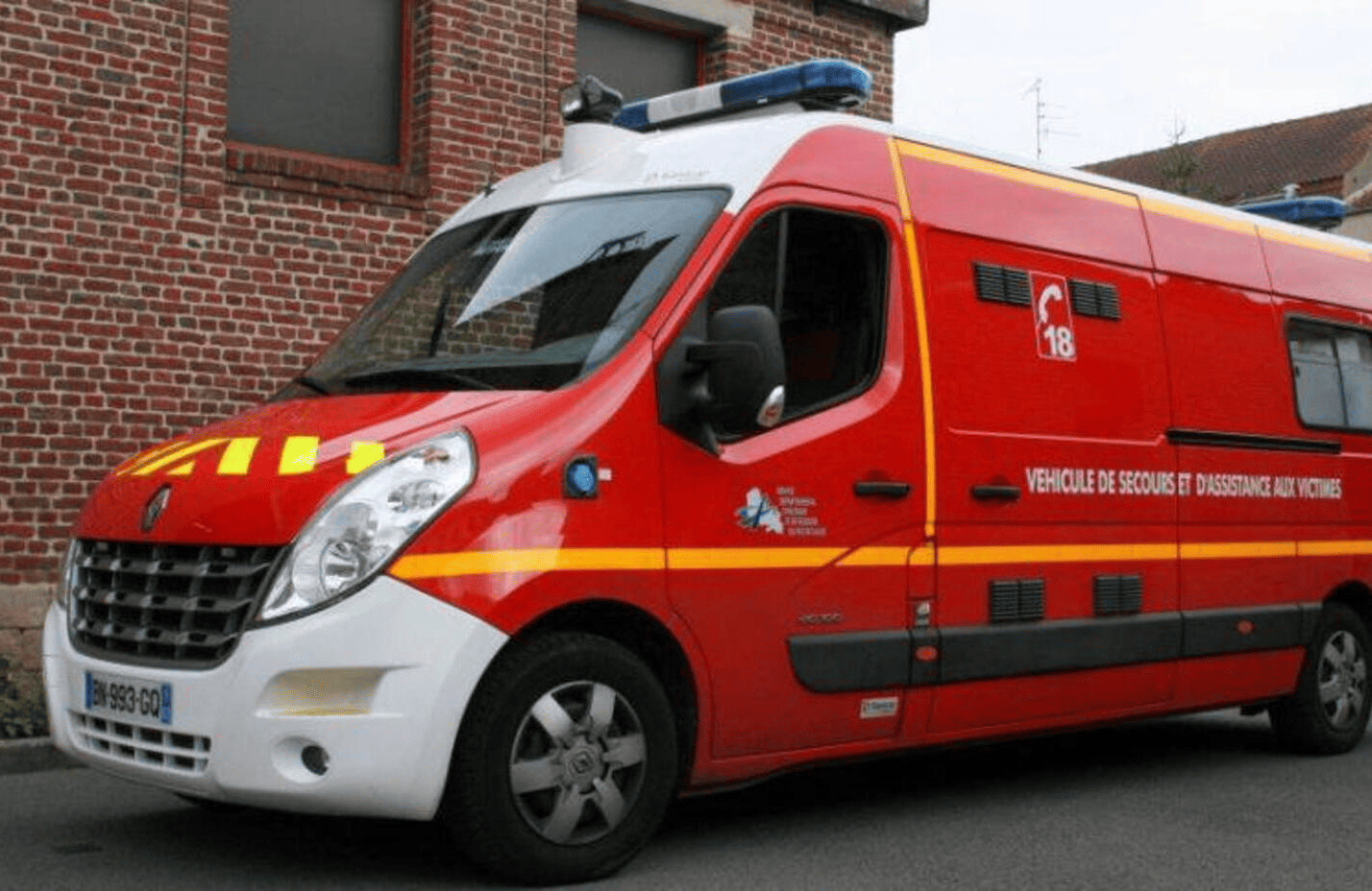 Accident À Dijon : Véhicule Projeté Contre Un Mur - Déclaration Du Conducteur Accident À Dijon : Véhicule Projeté Contre Un Mur - Déclaration Du Conducteur
