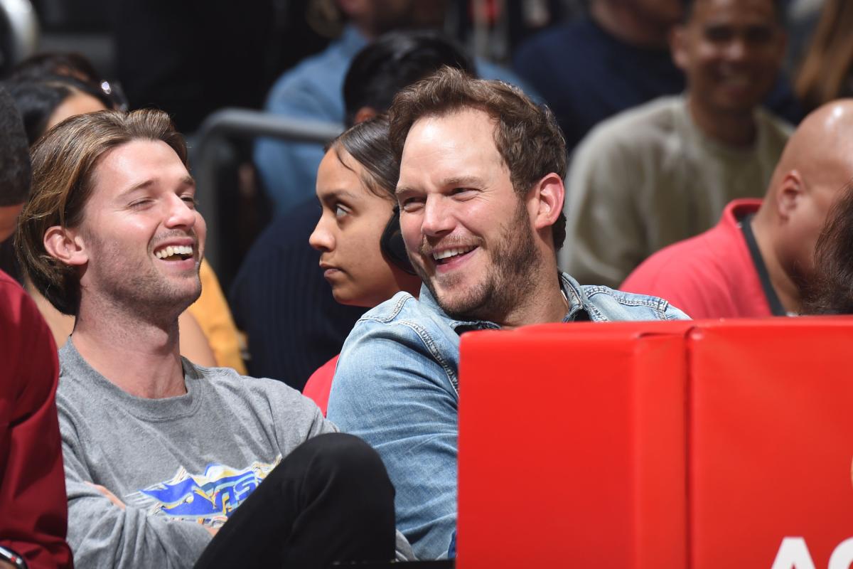 Actor Chris Pratt Reacts To Co-Star Patrick Schwarzenegger's White Lotus Scene Actor Chris Pratt Reacts To Co-Star Patrick Schwarzenegger's White Lotus Scene