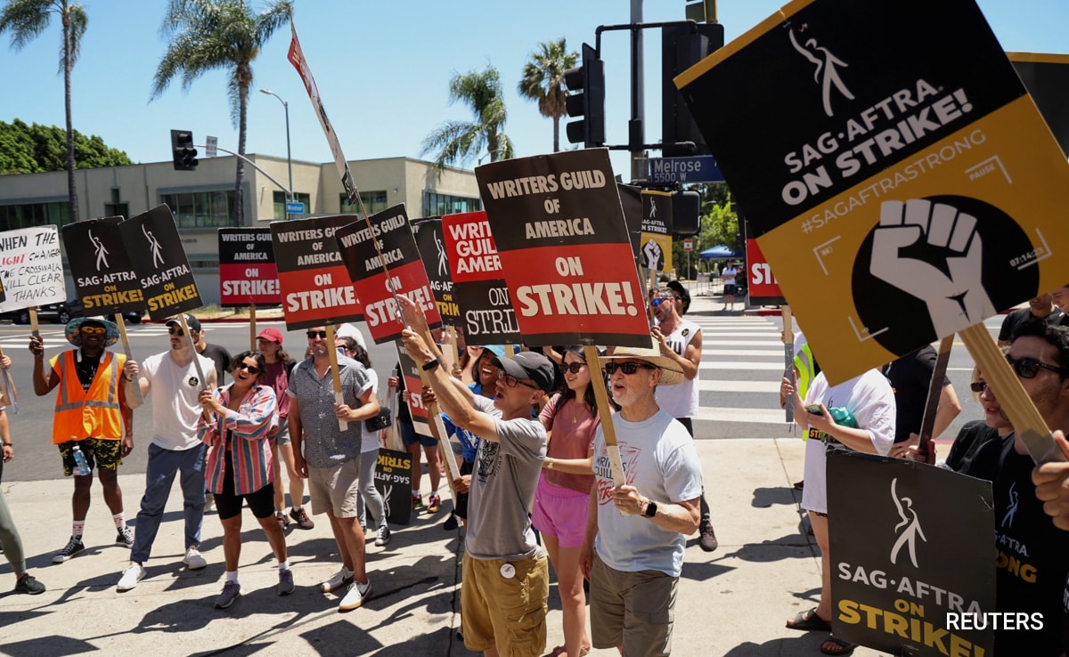 Actors Join Writers' Strike: A Complete Shutdown Of Hollywood Production Actors Join Writers' Strike: A Complete Shutdown Of Hollywood Production