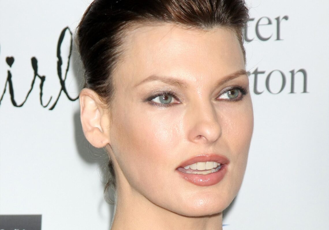 Adverse CoolSculpting Reactions: Lessons From Linda Evangelista's Journey Adverse CoolSculpting Reactions: Lessons From Linda Evangelista's Journey