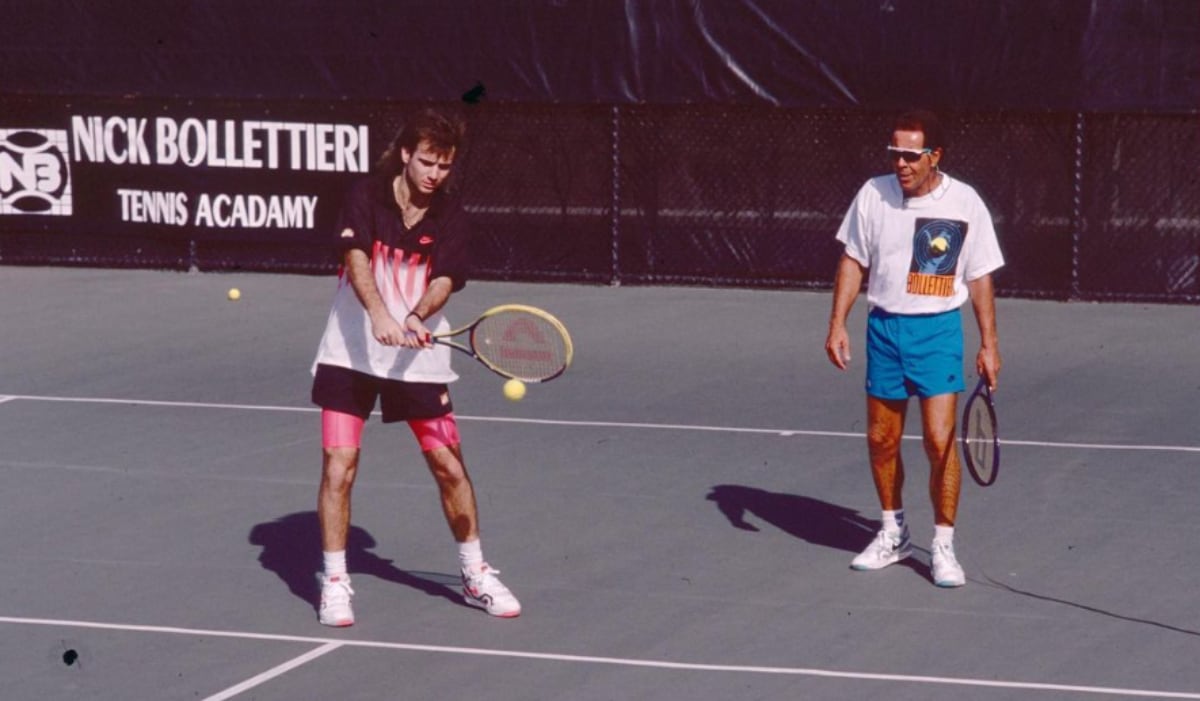 Agassi Y Ríos: La Rivalidad Tenística Que Marcó Una Época Agassi Y Ríos: La Rivalidad Tenística Que Marcó Una Época