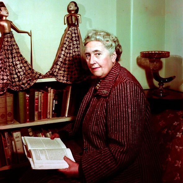 Agatha Christie Et L'IA : L'écriture Du Futur Ou Une Simple Reproduction ? Agatha Christie Et L'IA : L'écriture Du Futur Ou Une Simple Reproduction ?