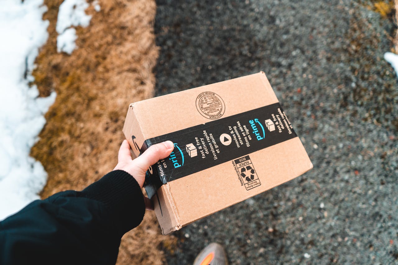 Amazon, Quebec Warehouse Closures: Union Challenges Tribunal Amazon, Quebec Warehouse Closures: Union Challenges Tribunal