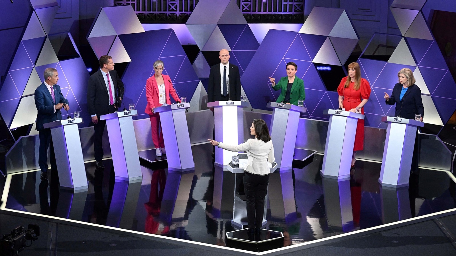Analyzing The Economy: Top 5 Takeaways From The English Leaders' Debate Analyzing The Economy: Top 5 Takeaways From The English Leaders' Debate