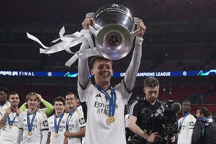 Ancelotti'den Klopp'a: Real Madrid'in Geleceği İçin Bir Değerlendirme Ancelotti'den Klopp'a: Real Madrid'in Geleceği İçin Bir Değerlendirme