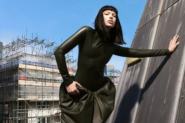 Angelina's Striking Resemblance To Bianca Censori: New Photos Angelina's Striking Resemblance To Bianca Censori: New Photos