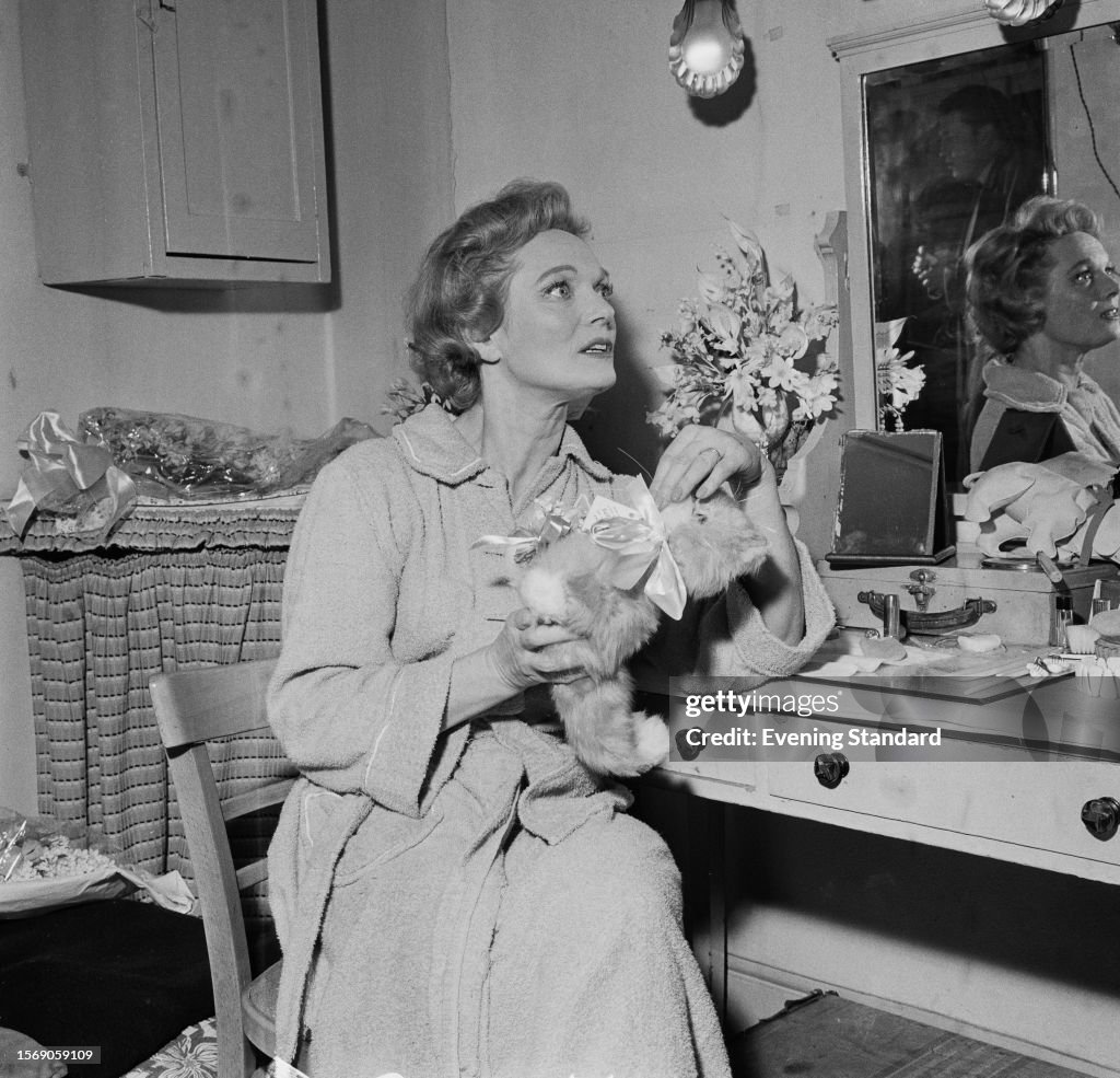 Anna Neagle And The Faces Of British Film: A Comprehensive Look Anna Neagle And The Faces Of British Film: A Comprehensive Look