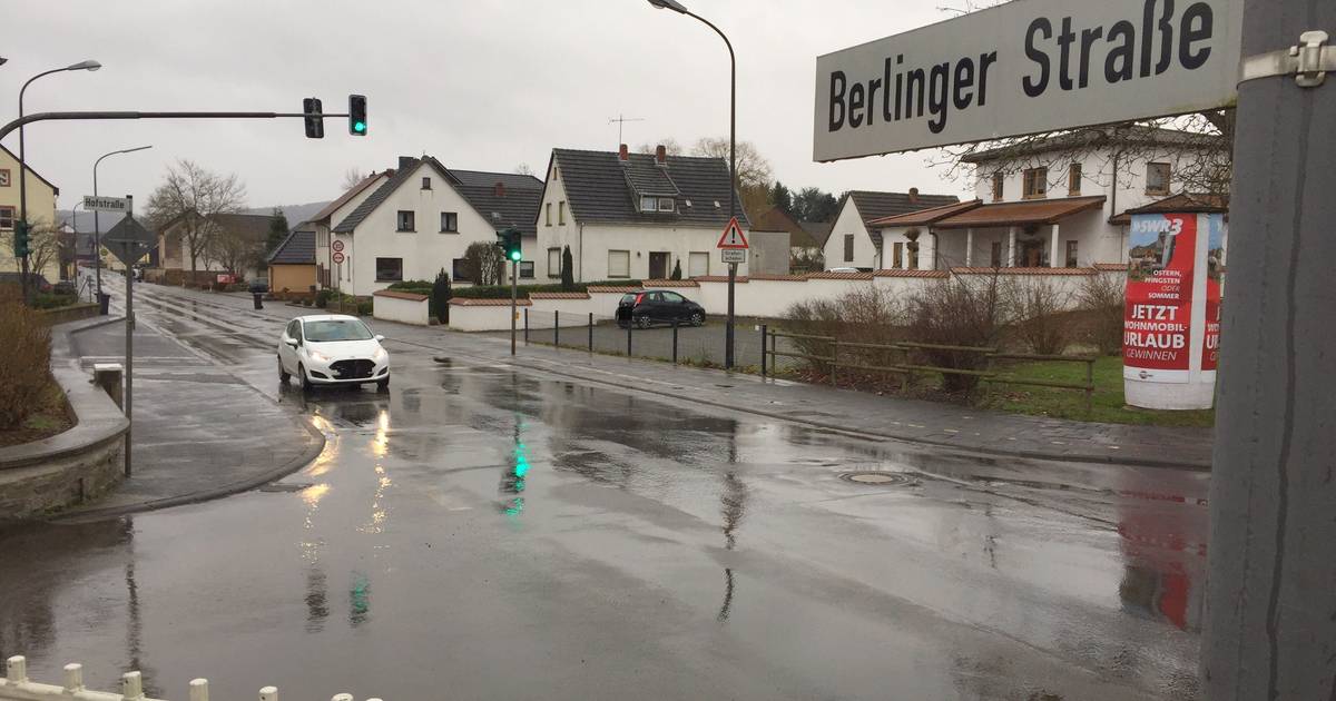 Antisemitische Beleidigung Und Hitlerruf: Kind In Berlin Von Unbekannten Angegriffen Antisemitische Beleidigung Und Hitlerruf: Kind In Berlin Von Unbekannten Angegriffen