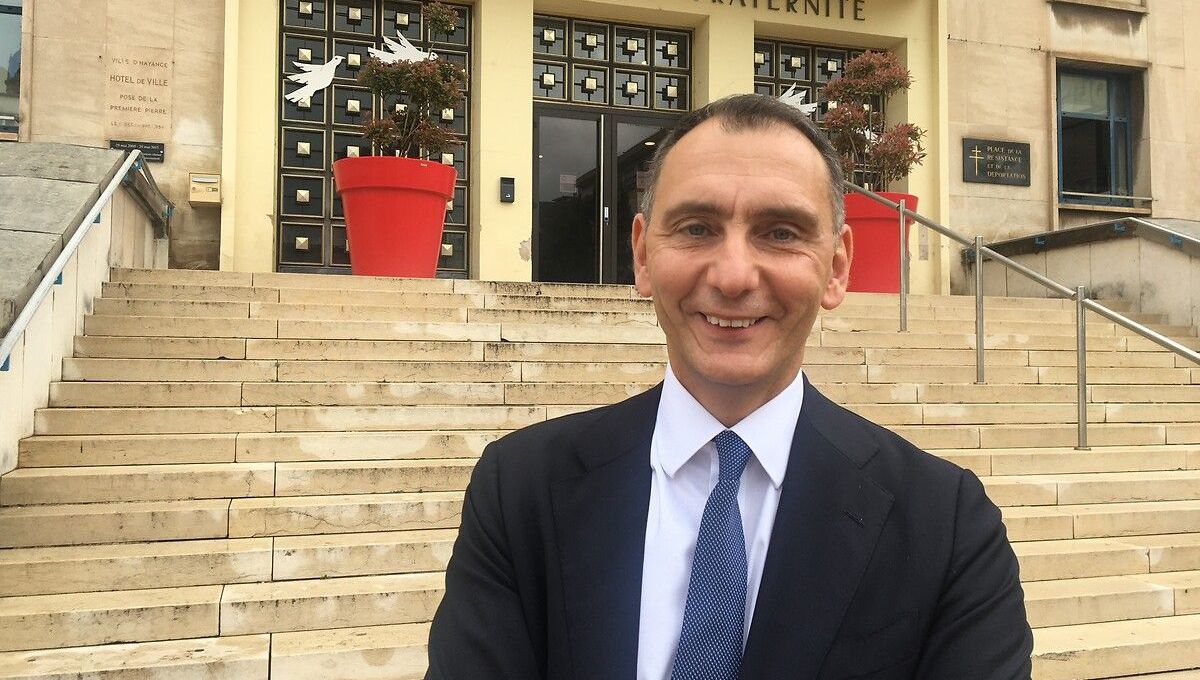 ArcelorMittal Et La Russie : Décryptage Du 9 Mai 2025 Avec Laurent Jacobelli ArcelorMittal Et La Russie : Décryptage Du 9 Mai 2025 Avec Laurent Jacobelli