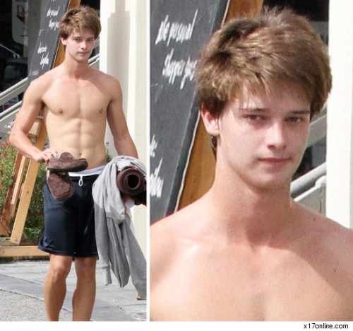 Arnold Schwarzenegger Supports Son Patrick's Nude Role Arnold Schwarzenegger Supports Son Patrick's Nude Role