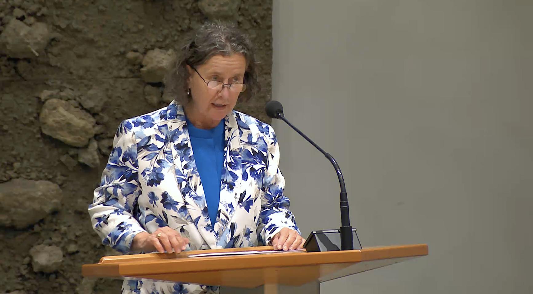 Asylum Volunteer Honors Denied: PVV Minister's Veto Asylum Volunteer Honors Denied: PVV Minister's Veto