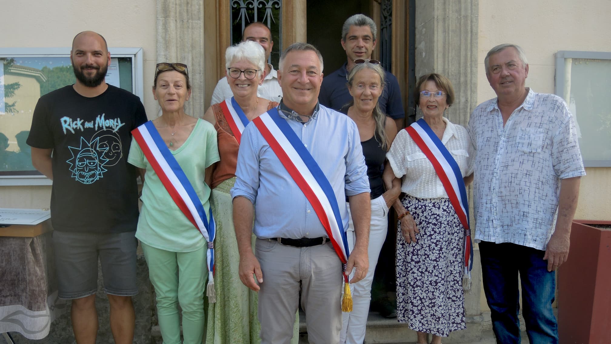 Aulnay-sous-Bois: Le Maire Demande La Non-verbalisation Des Commerçants Le 1er Mai Aulnay-sous-Bois: Le Maire Demande La Non-verbalisation Des Commerçants Le 1er Mai