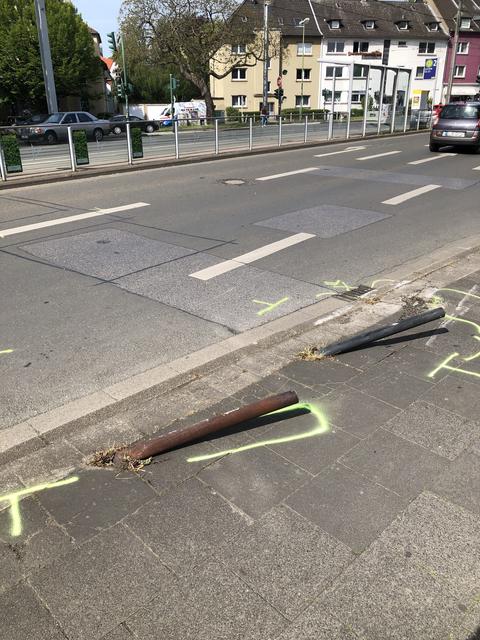 Auto Gegen Baum In Stemwede: Unfall Mit Personenschaden Aus Bad Essen Auto Gegen Baum In Stemwede: Unfall Mit Personenschaden Aus Bad Essen