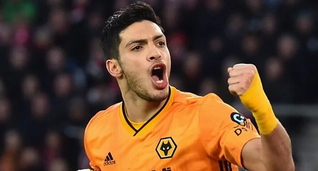 Avrupa'da Şok Transfer: İngiliz Kulübü Oyuncuyu Neredeyse Kapıda Avrupa'da Şok Transfer: İngiliz Kulübü Oyuncuyu Neredeyse Kapıda