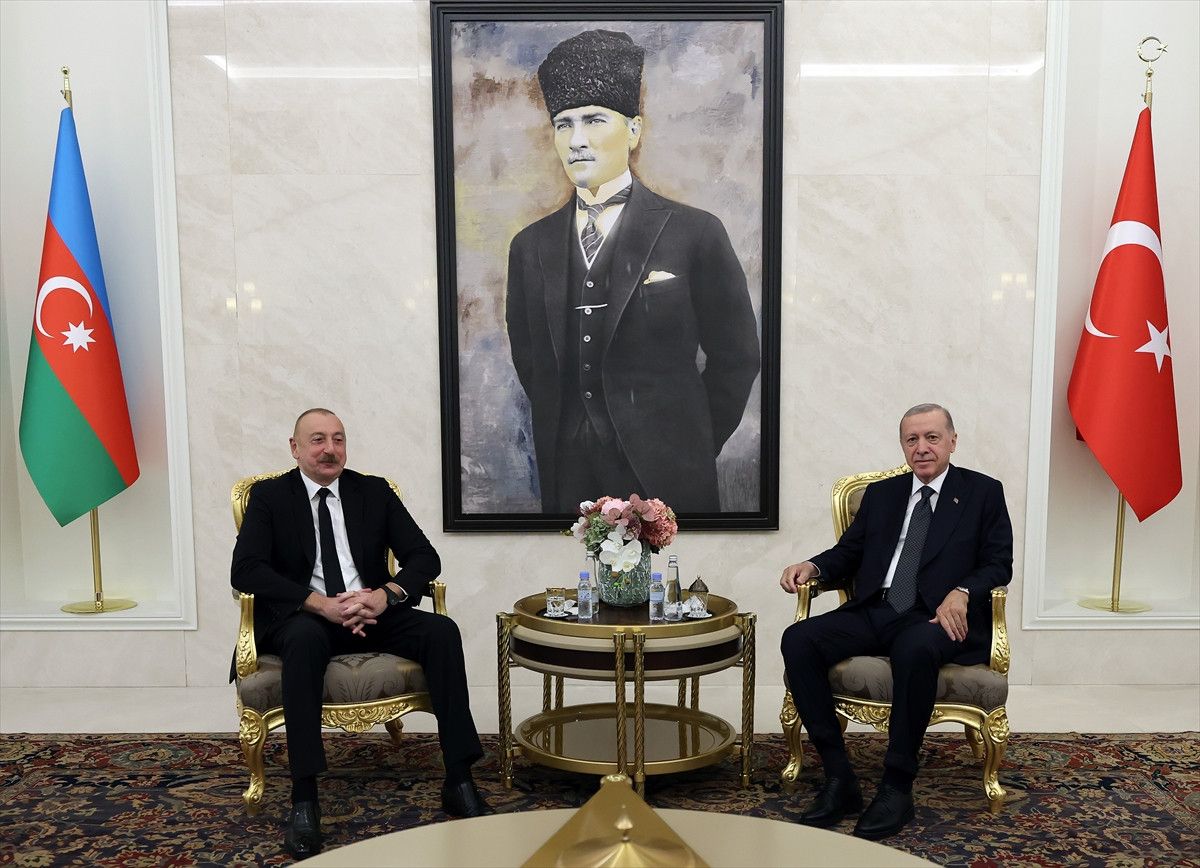 Azerbaycan Cumhurbaşkanı Aliyev Ile Cumhurbaşkanı Erdoğan'ın Bir Araya Gelmesi Azerbaycan Cumhurbaşkanı Aliyev Ile Cumhurbaşkanı Erdoğan'ın Bir Araya Gelmesi