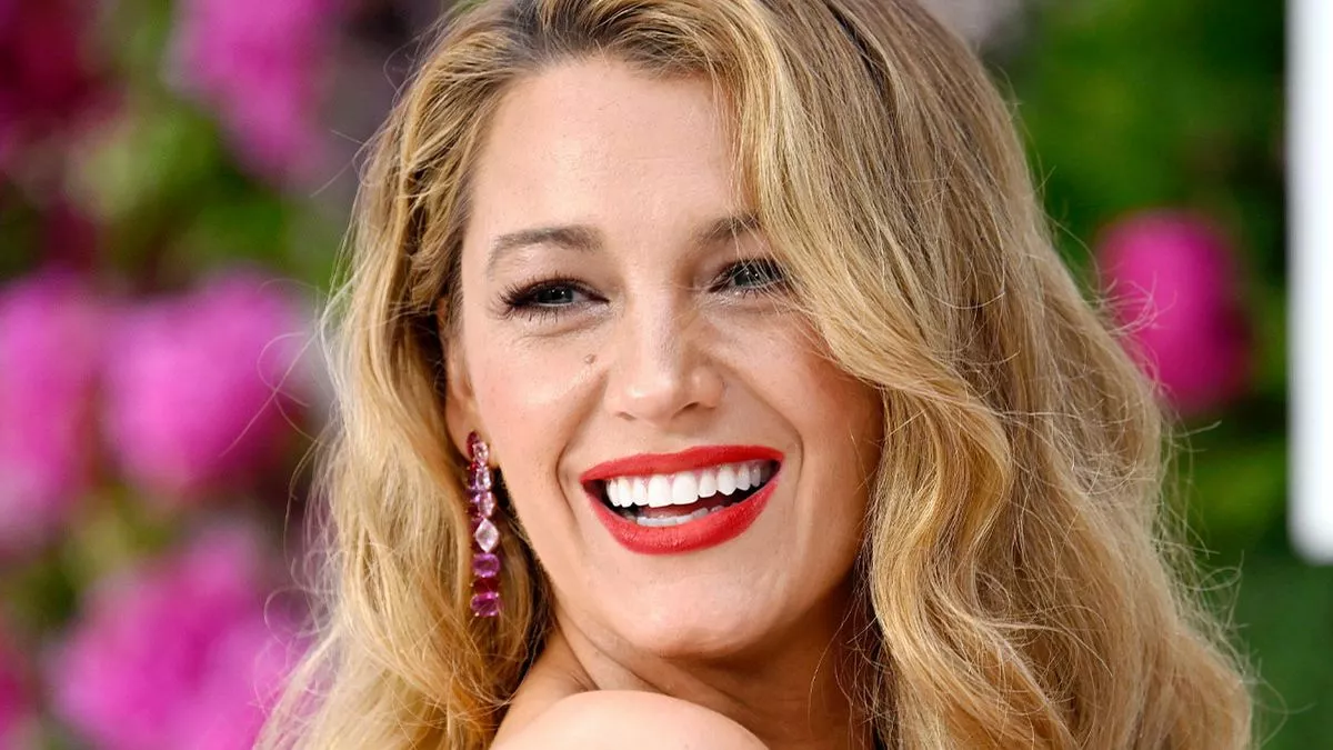 Blake Lively's Alleged Actions Spark Online Debate Blake Lively's Alleged Actions Spark Online Debate