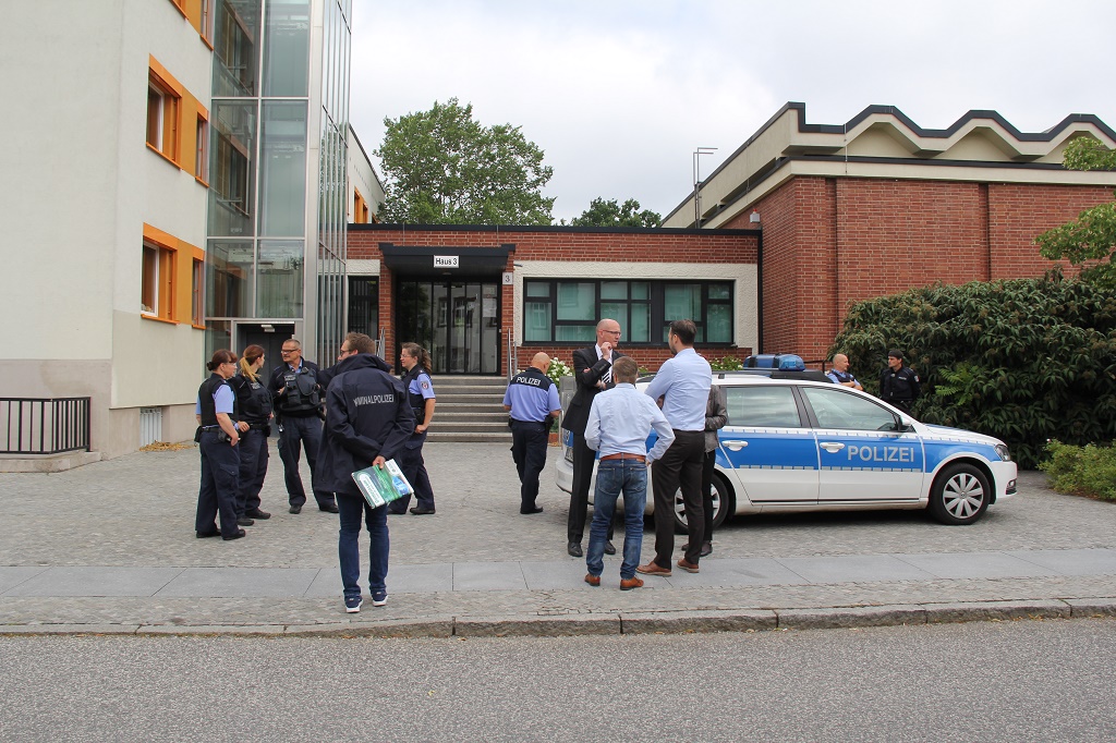 Bombendrohung In Braunschweig: Polizei Gibt Entwarnung Für Grundschule (Niedersachsen & Bremen) Bombendrohung In Braunschweig: Polizei Gibt Entwarnung Für Grundschule (Niedersachsen & Bremen)