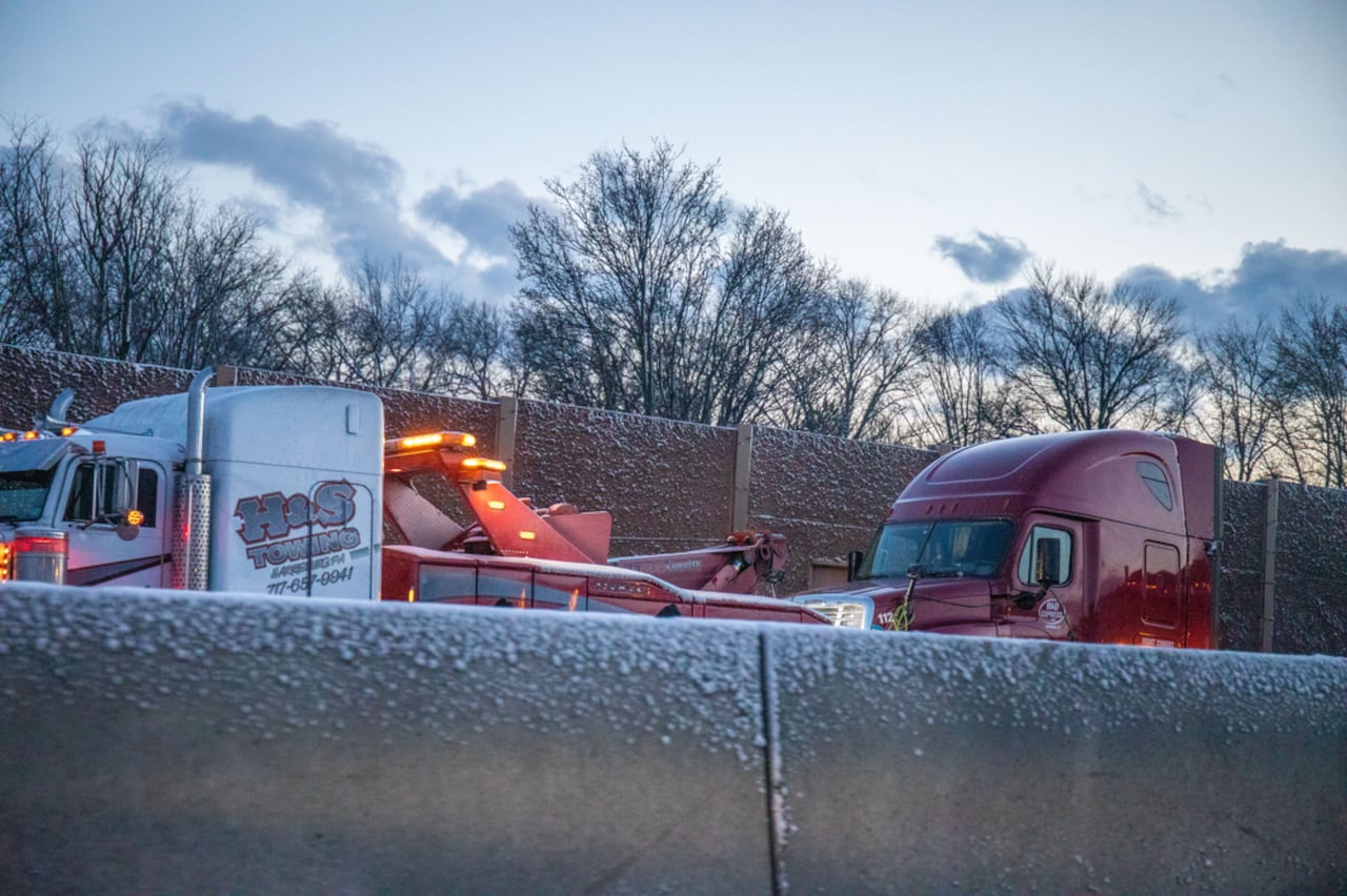 Box Truck Crash Leads To Route 581 Closure And Traffic Backups Box Truck Crash Leads To Route 581 Closure And Traffic Backups