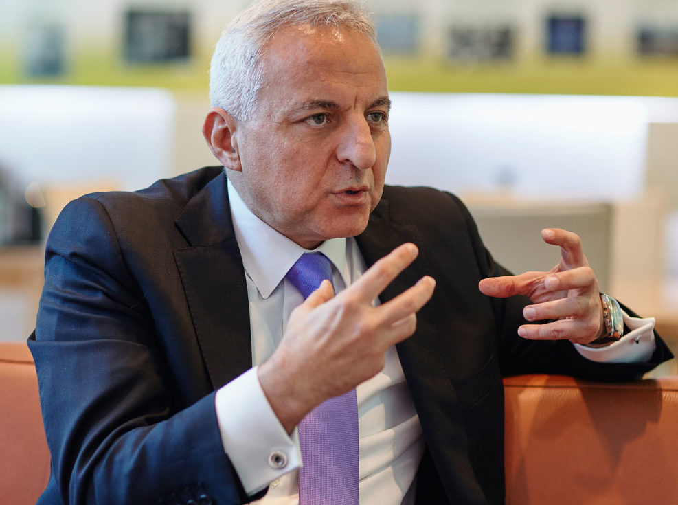 BP's Chief Executive Sees 31% Pay Drop BP's Chief Executive Sees 31% Pay Drop