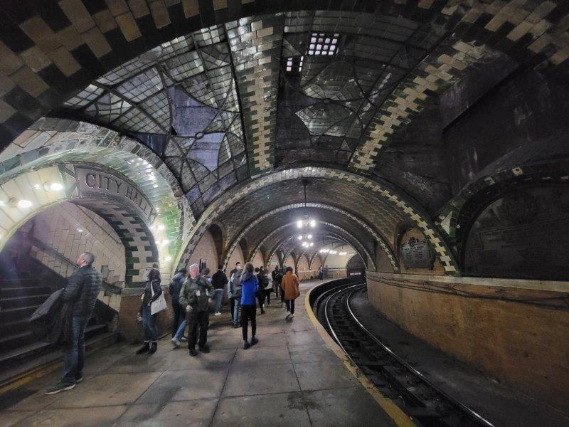 Brooklyn Bridge-City Hall Subway Station Stabbing: Rush Hour Attack