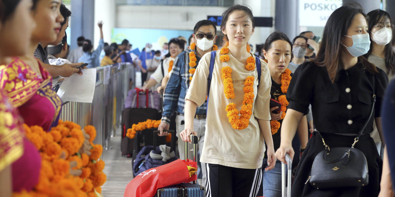 Can Chinese Consumers Rescue The Economy? A Look At Household Spending Can Chinese Consumers Rescue The Economy? A Look At Household Spending