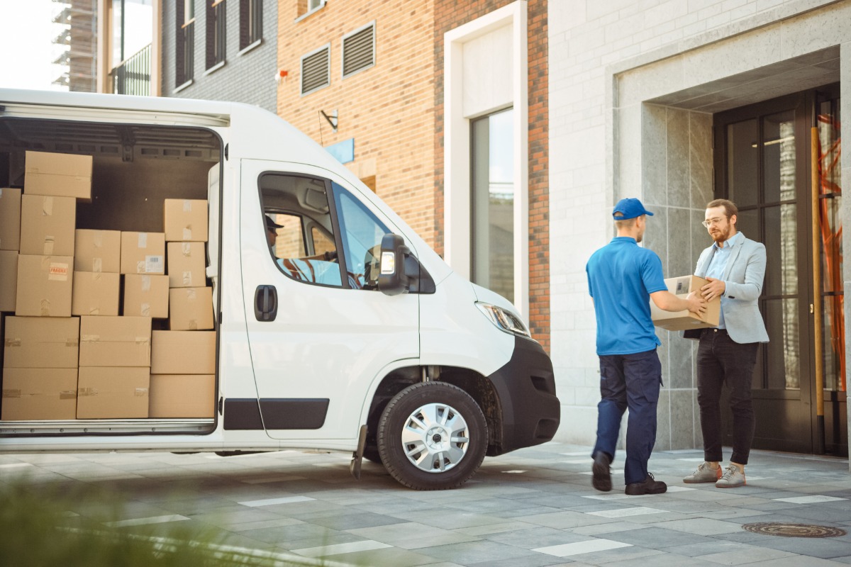 Canada Post's Future: Commission Report Calls For Door-to-Door Delivery Changes Canada Post's Future: Commission Report Calls For Door-to-Door Delivery Changes