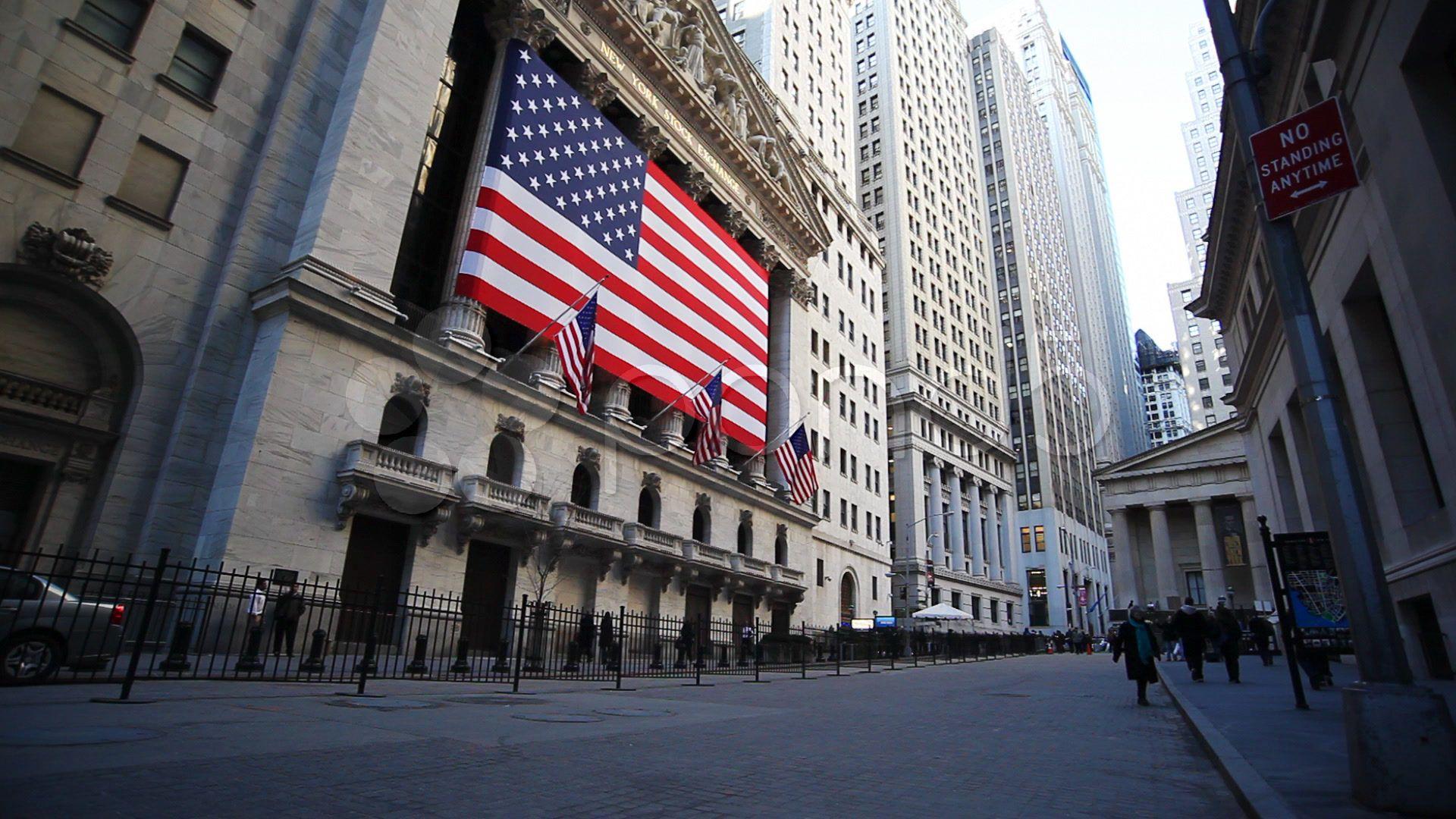 Canadian Funds Flood US Stock Market: A New Investment High Canadian Funds Flood US Stock Market: A New Investment High
