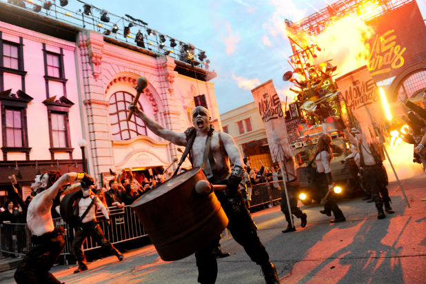 CBS VMA Simulcast: Has MTV Lost Its Grip On Music Awards? CBS VMA Simulcast: Has MTV Lost Its Grip On Music Awards?