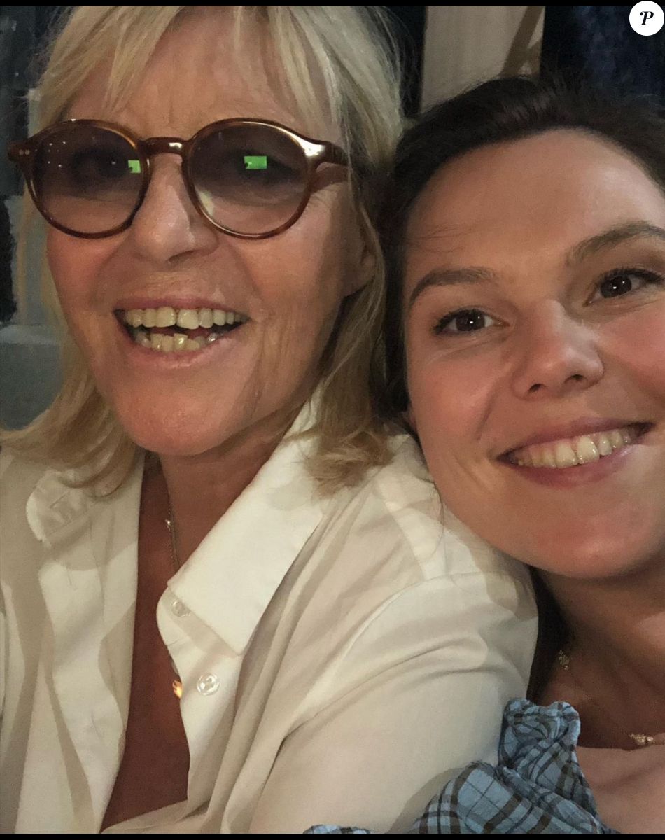 Chantal Ladesou Et Sa Famille: Des Moments Précieux Hors De Paris Chantal Ladesou Et Sa Famille: Des Moments Précieux Hors De Paris