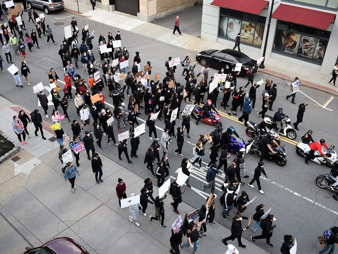 Chaos In Worcester As ICE Arrest Ignites Public Protest Chaos In Worcester As ICE Arrest Ignites Public Protest