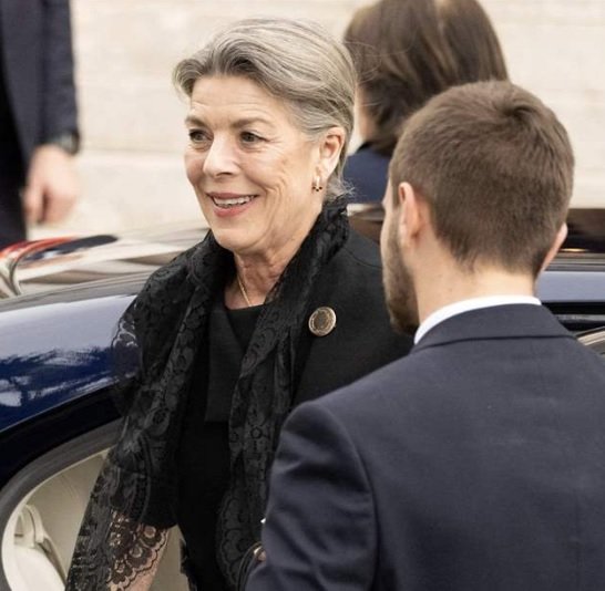 Charlene De Mónaco: El Lino, Perfecto Para El Otoño Charlene De Mónaco: El Lino, Perfecto Para El Otoño