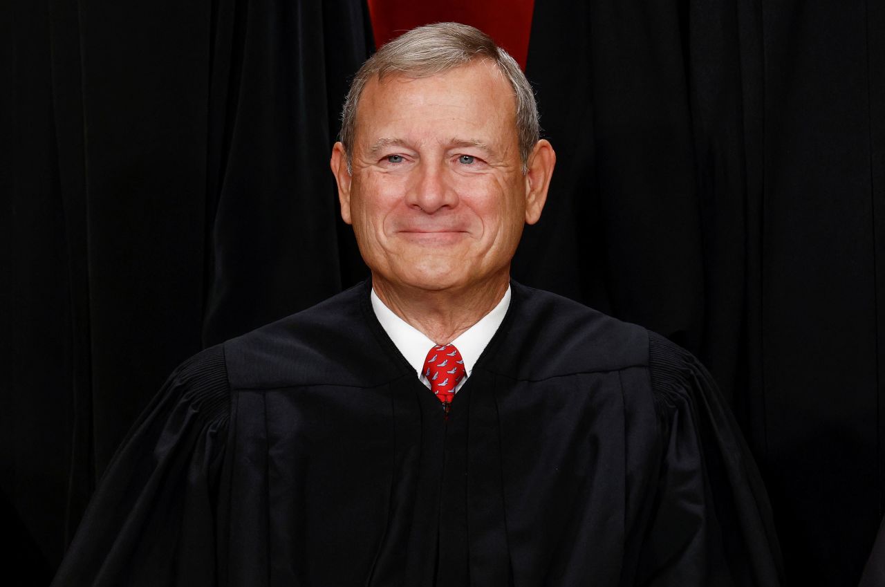 Chief Justice Roberts: Mistaken For GOP Leader, His Response Revealed Chief Justice Roberts: Mistaken For GOP Leader, His Response Revealed