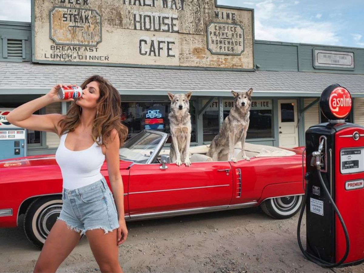 Cindy Crawford, 58, Relives Pepsi Icon Status In Daisy Dukes Cindy Crawford, 58, Relives Pepsi Icon Status In Daisy Dukes