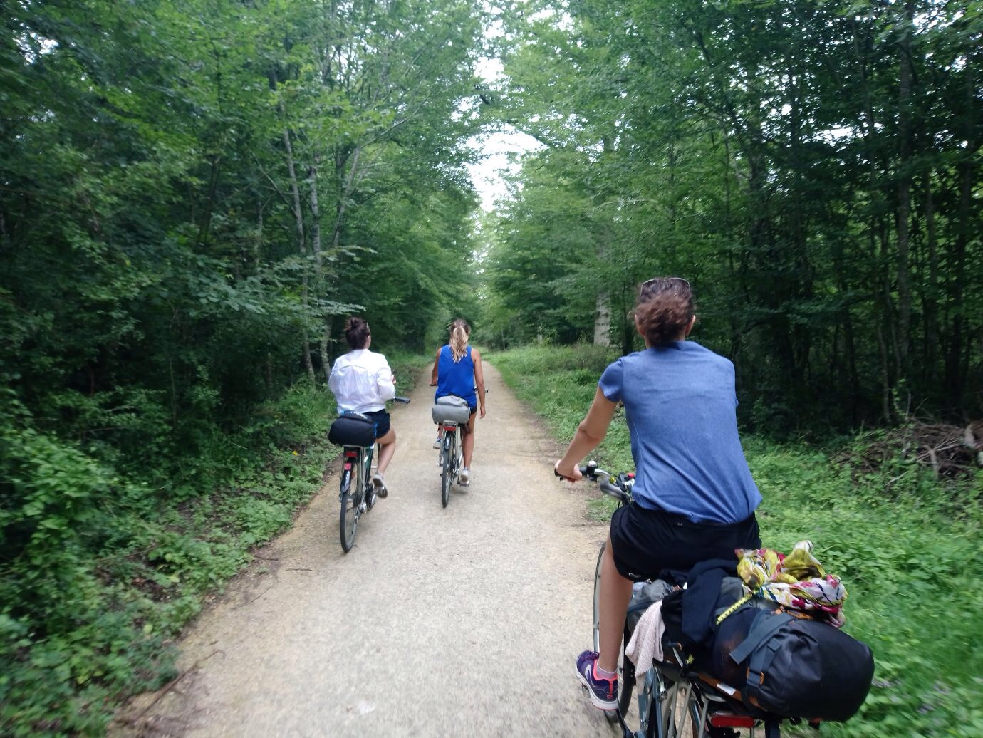 Cinq Itinéraires À Vélo Pour Découvrir La Loire, Le Vignoble Nantais Et L'Estuaire Cinq Itinéraires À Vélo Pour Découvrir La Loire, Le Vignoble Nantais Et L'Estuaire