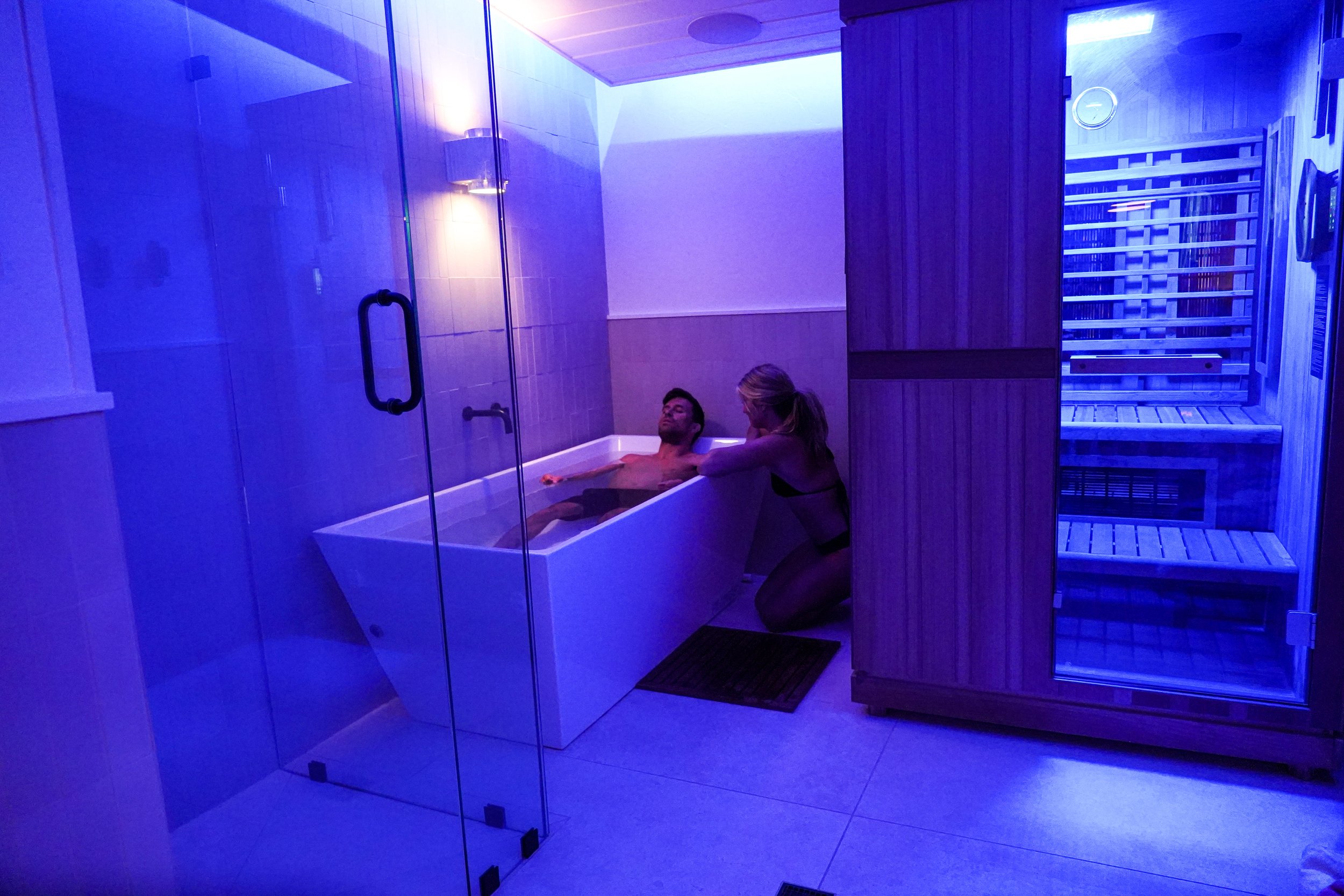 Cold Plunge And Fitness: Orlando Bloom's Fitness Friday Cold Plunge And Fitness: Orlando Bloom's Fitness Friday