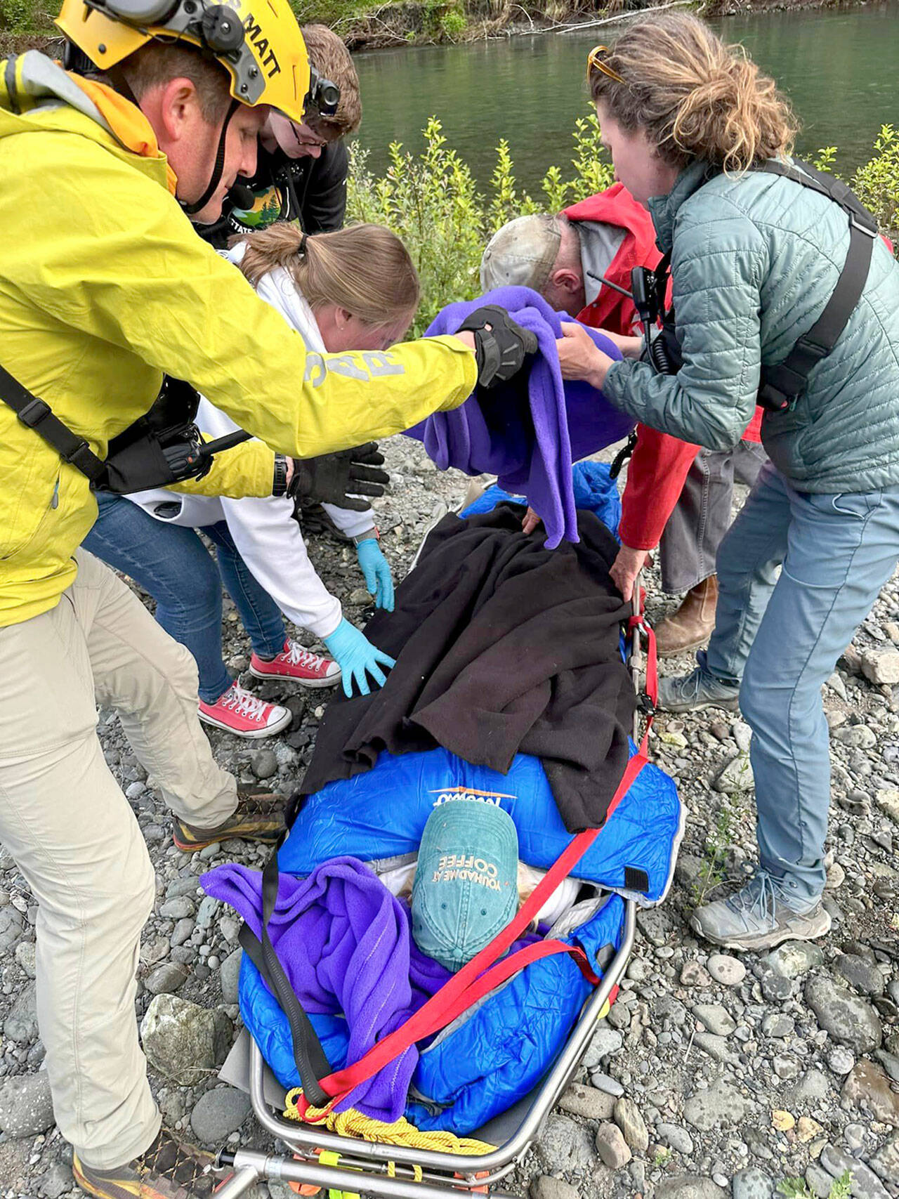 Community Rallies To Find Missing Elderly Hiker In Peninsula Hills Community Rallies To Find Missing Elderly Hiker In Peninsula Hills