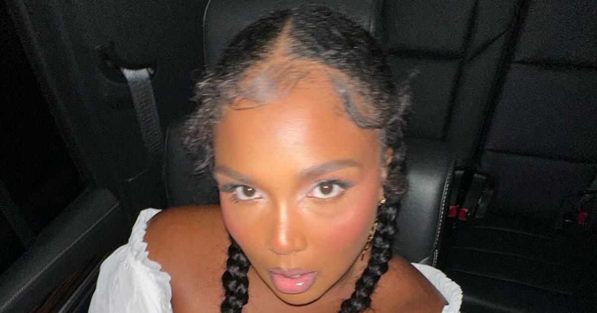 Concert Highlight: Lizzo's Show-Stopping Appearance In Los Angeles Concert Highlight: Lizzo's Show-Stopping Appearance In Los Angeles