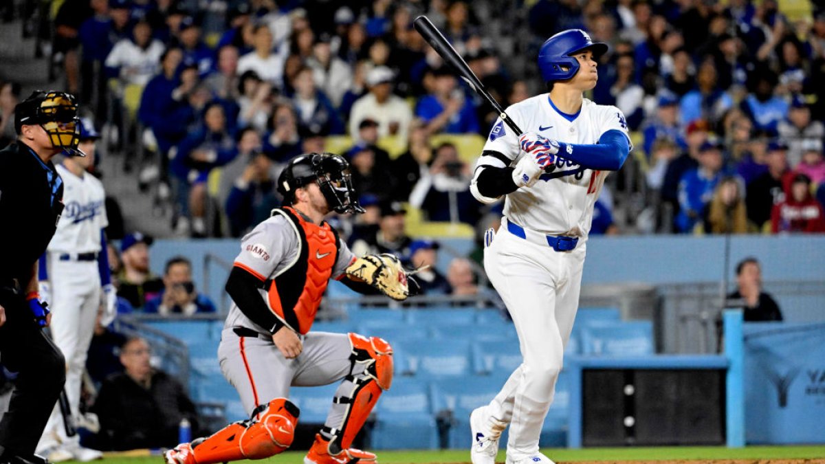 Conforto's Historic Home Run: Dodgers Triumph Over Mariners Conforto's Historic Home Run: Dodgers Triumph Over Mariners