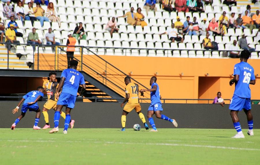 Coupe De La CAF: L'ASEC Mimosas Éliminée, La JSK Et L'USMA Déçoivent Coupe De La CAF: L'ASEC Mimosas Éliminée, La JSK Et L'USMA Déçoivent