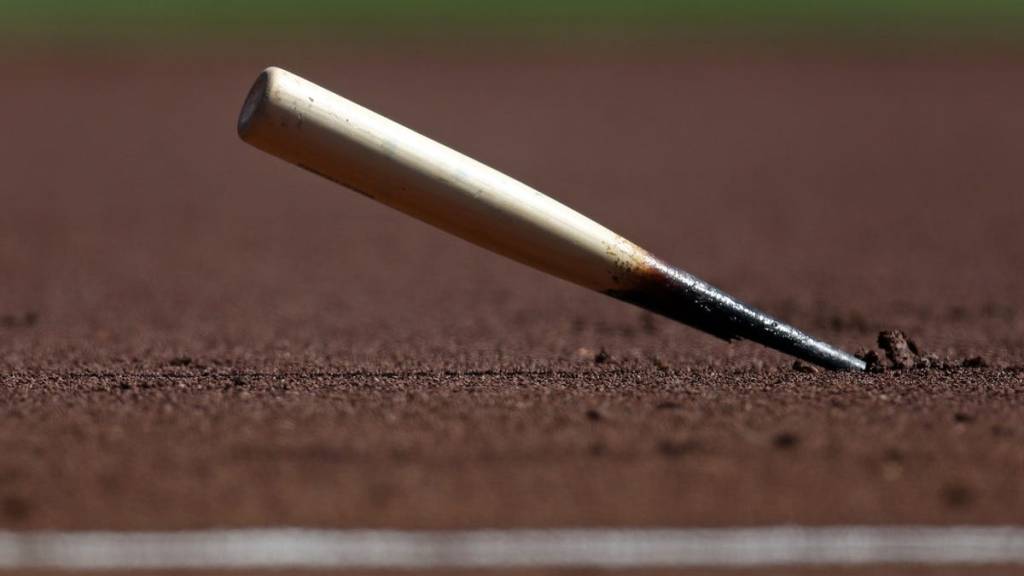 Criticism Mounts Against Yankees Broadcaster For Mariners Comment Criticism Mounts Against Yankees Broadcaster For Mariners Comment