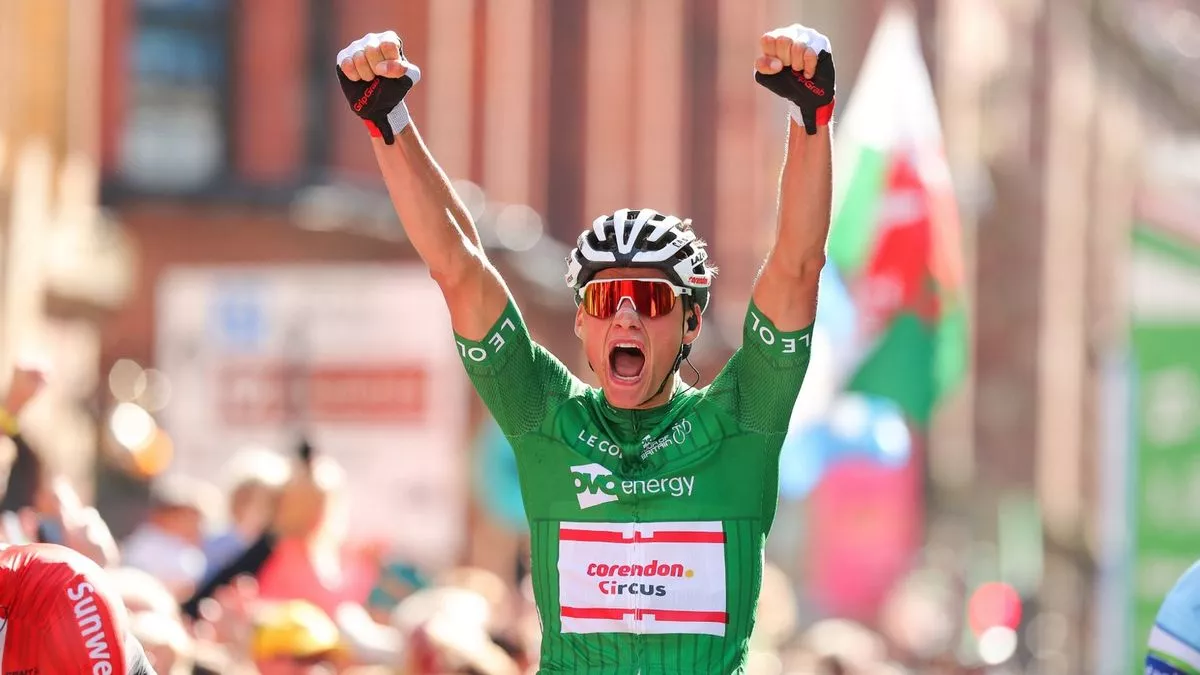 Cyclist Mathieu Van Der Poel Files Legal Complaint After Paris-Roubaix Assault Cyclist Mathieu Van Der Poel Files Legal Complaint After Paris-Roubaix Assault