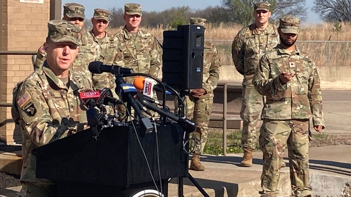 D.C. Black Hawk Crash: Analysis Of Pilot's Decision-Making And Deadly Outcome D.C. Black Hawk Crash: Analysis Of Pilot's Decision-Making And Deadly Outcome