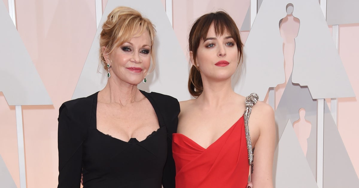 Dakota Johnson Channels Spring Style With Mom Melanie Griffith Dakota Johnson Channels Spring Style With Mom Melanie Griffith