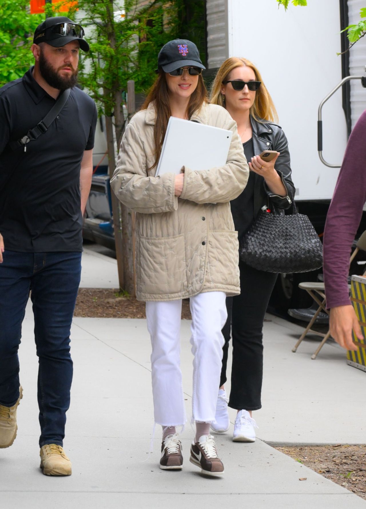 Dakota Johnson With Family At Dakota Johnson With Family At