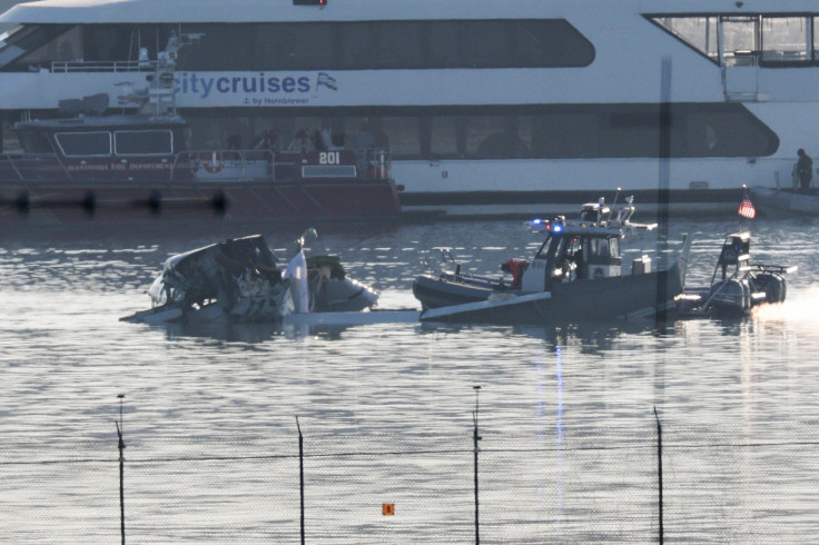 DC Crash Investigation: NYT Reveals Black Hawk Pilot's Actions DC Crash Investigation: NYT Reveals Black Hawk Pilot's Actions